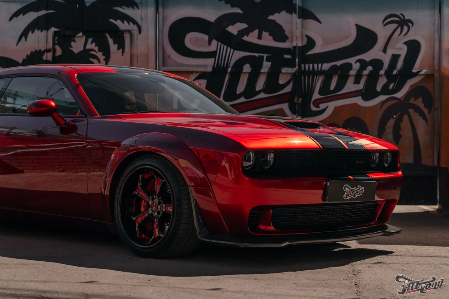 Вспомним большой проект по Dodge Challenger Hellcat?